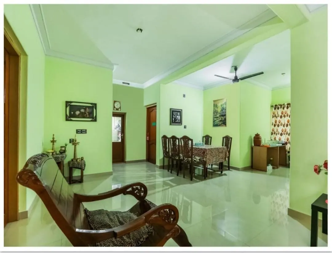 Urban Rose Homestay 坎努尔
